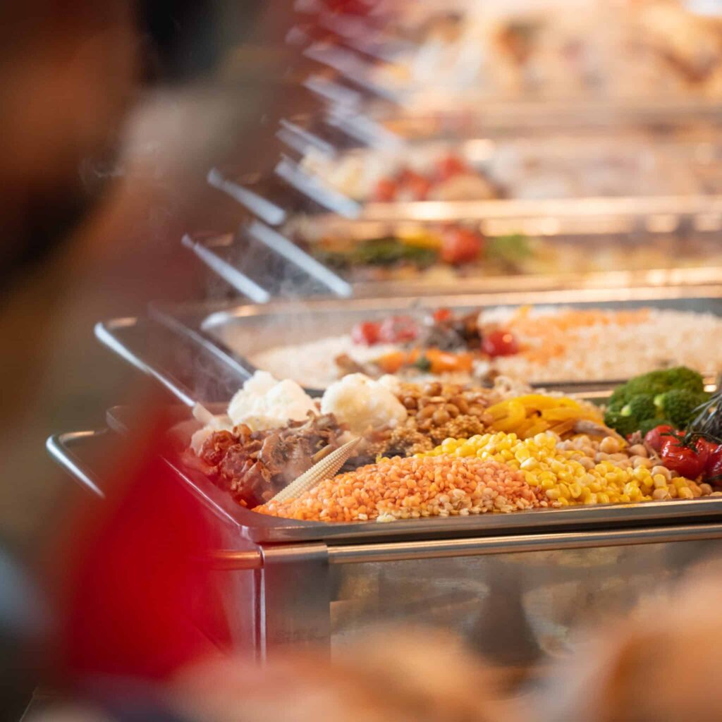 Buffet-Catering im Rahmen der Zusammenarbeit bei ALPENWERK